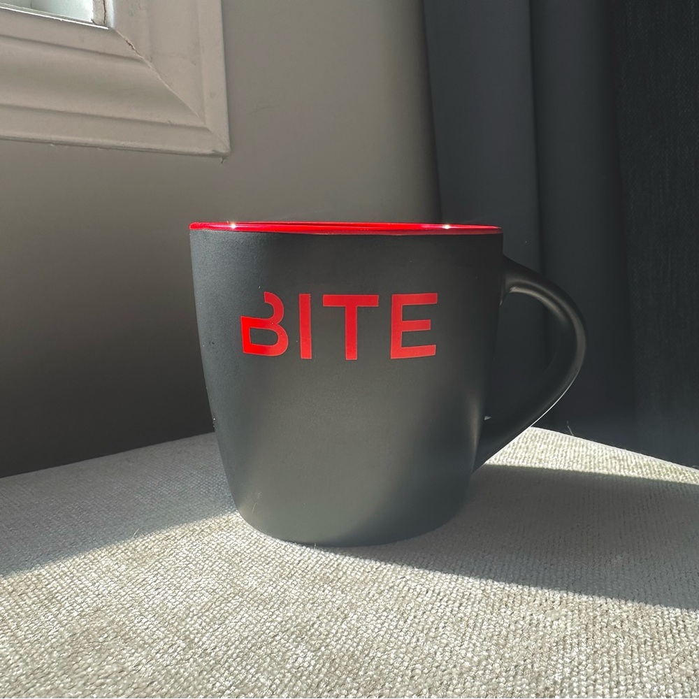 BITE Beauty Branded Ceramic Black and Red Coffee Tea Mug (Rare + Discontinued) - Picture 2 of 8